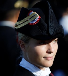 L’X at the Bastille Day parade, female Polytechnic students in the spotlight