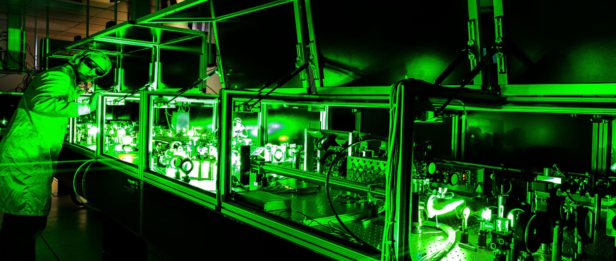 L’X, la FX et l’Institut Pierre Lamoure créent la chaire « Accélération laser-plasma haute cadence »