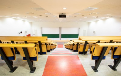 L’École polytechnique lance le cours  « Équilibres mondiaux, souveraineté et enjeux de défense » coordonné par Marine Guillaume et Amélie Férey