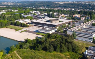 Point d’information de l’École polytechnique concernant une installation non autorisée à proximité de son campus
