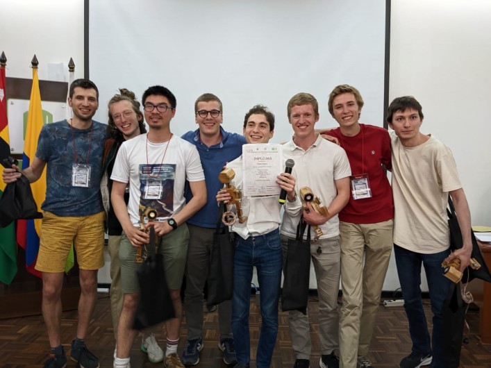 Une équipe de l'X remporte le Tournoi international de physique 2022