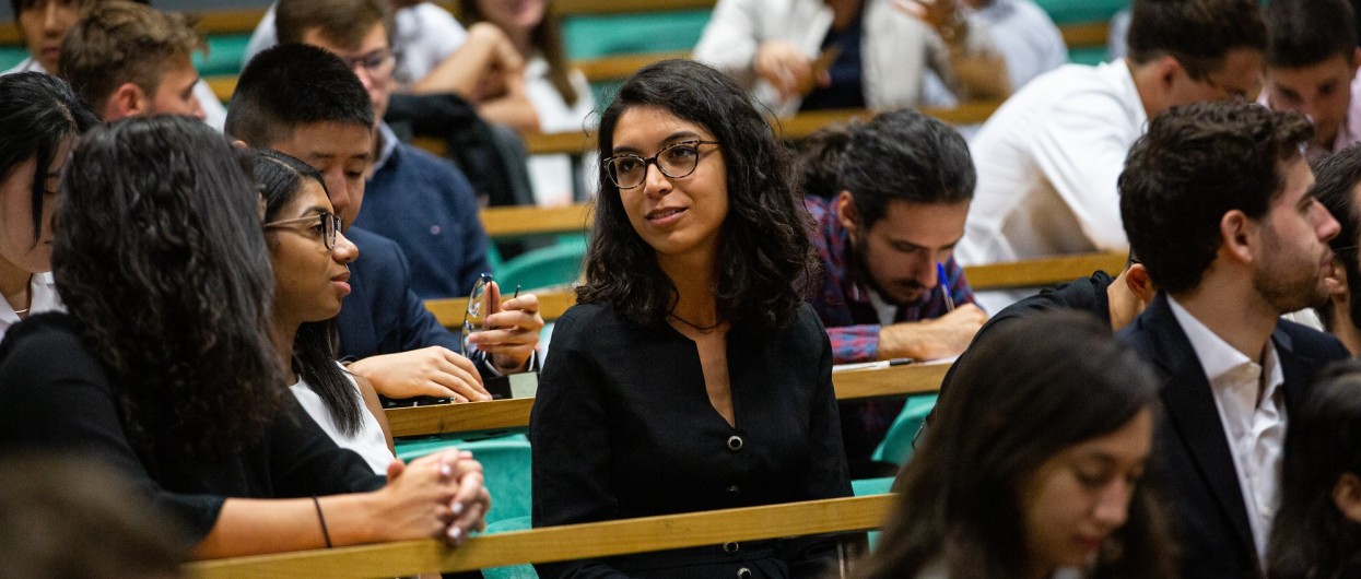 Il y a 50 ans, 7 pionnières et deux majors 