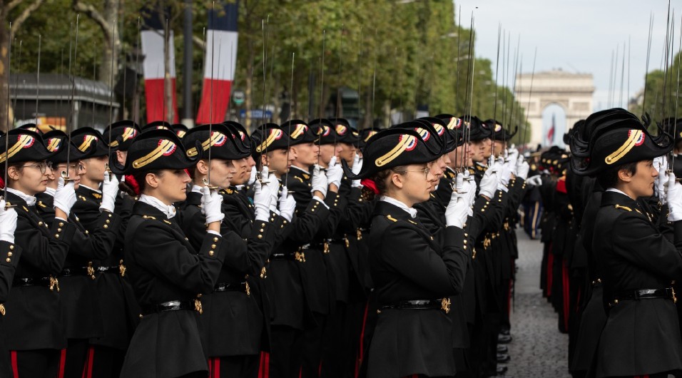 L'X at the Bastille Day 2023 parade, an ever-strong link with the Armed Forces