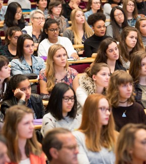 Journée "Filles, Maths et Informatique, une équation lumineuse"