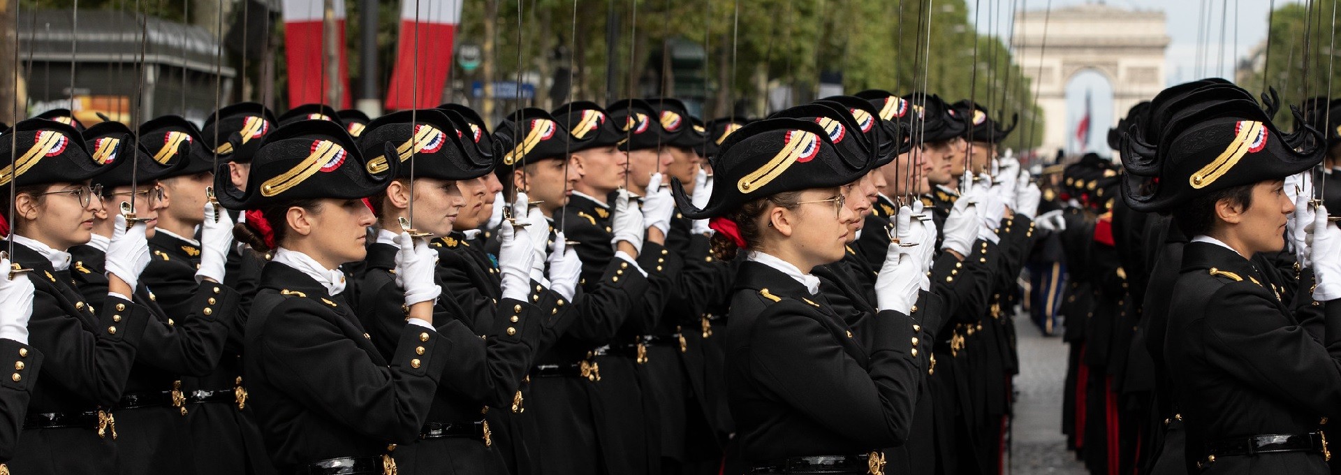 L'X at the Bastille Day 2023 parade, an ever-strong link with the Armed Forces